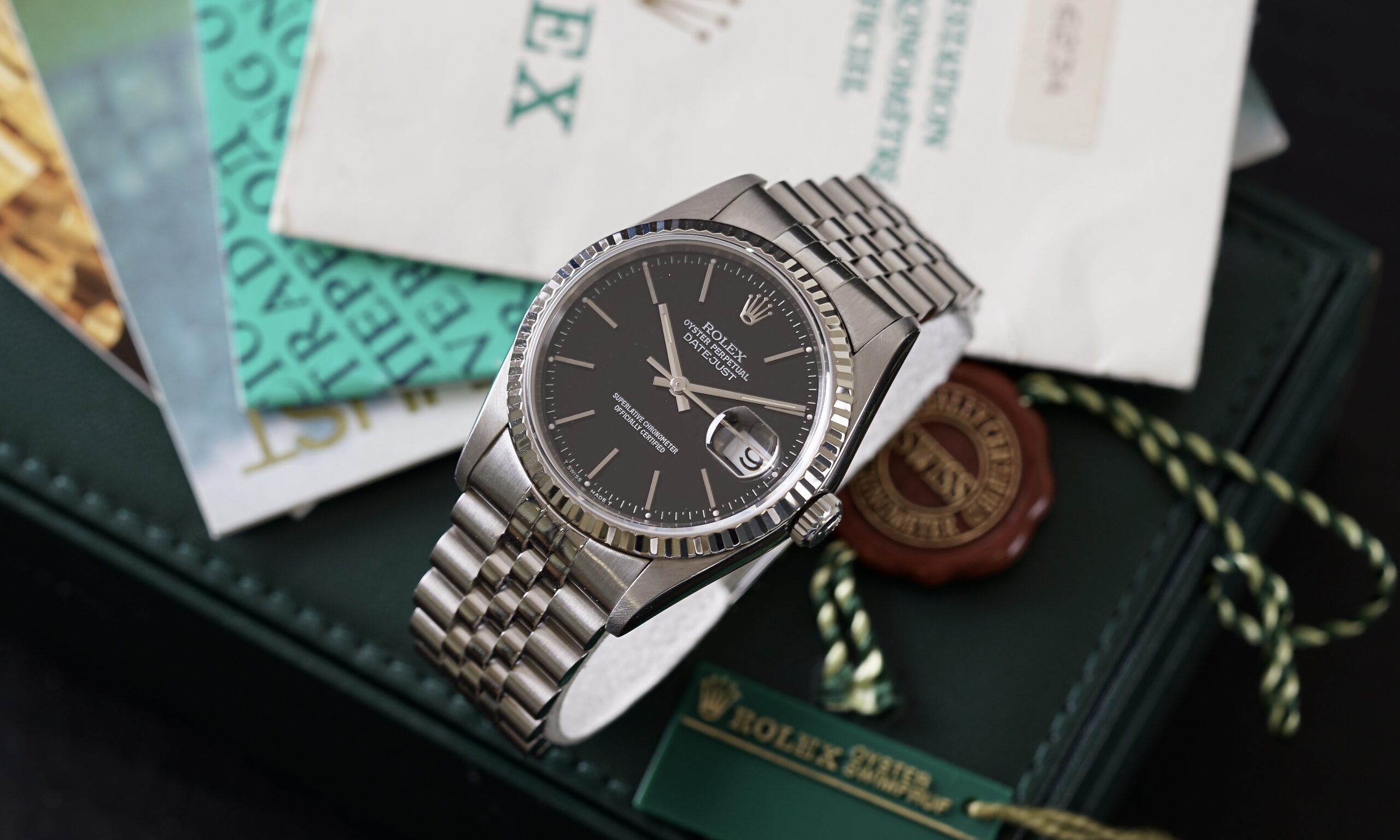 should-you-buy-a-new-or-pre-owned-rolex-watch-in-2021