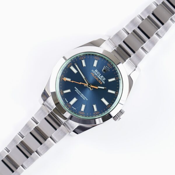 534A30F3 C328 4E8E B5C5 C9462C8749D2 1 201 a scaled Langedyk Vintage Watches