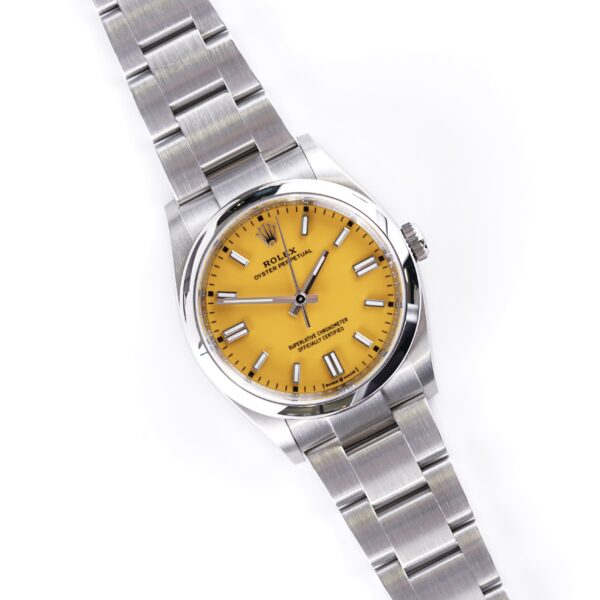 rolex-oyster-perpetual-yellow-126000-2021-full-set