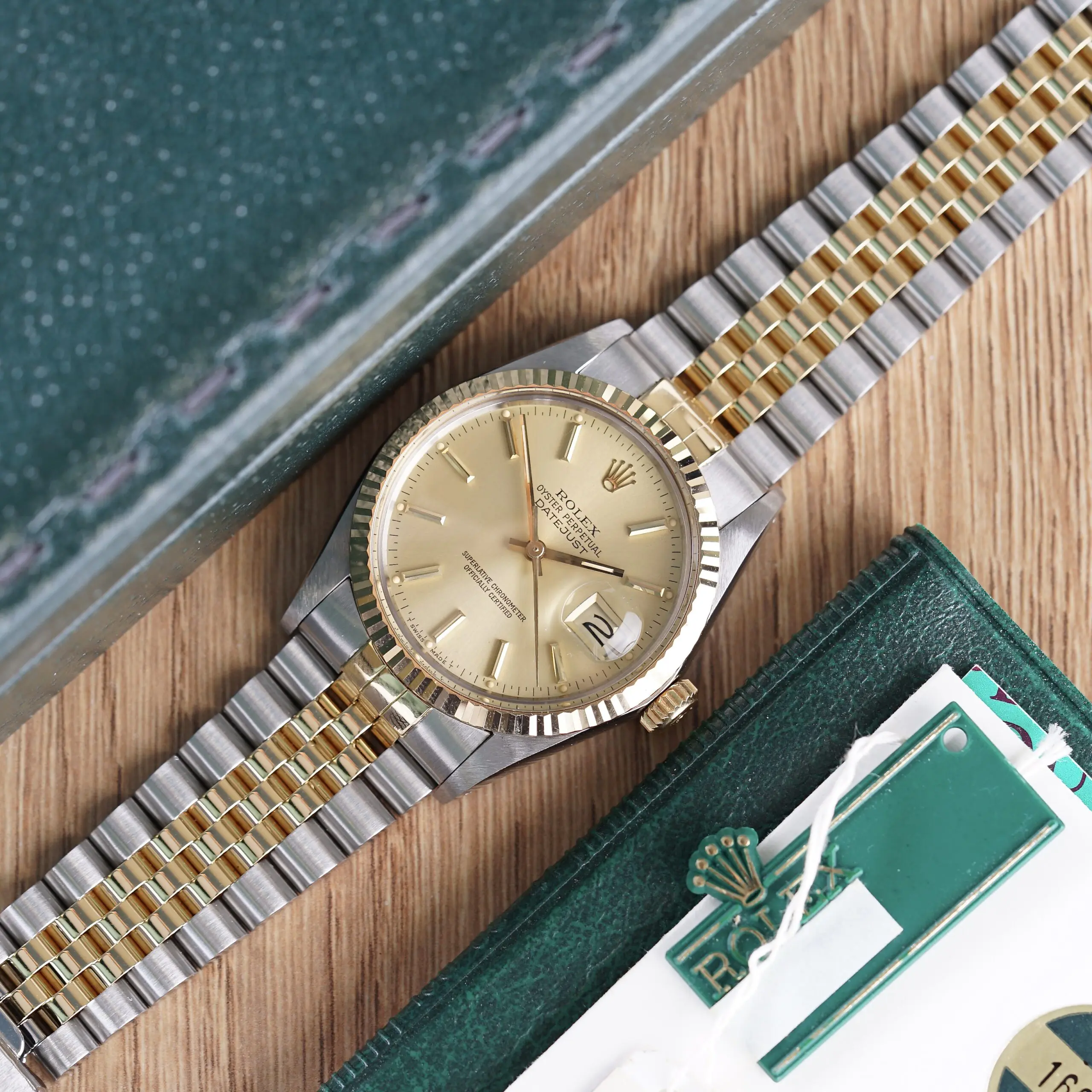 Rolex Oyster Perpetual Datejust Champagne 16013 1987 (Full Set)