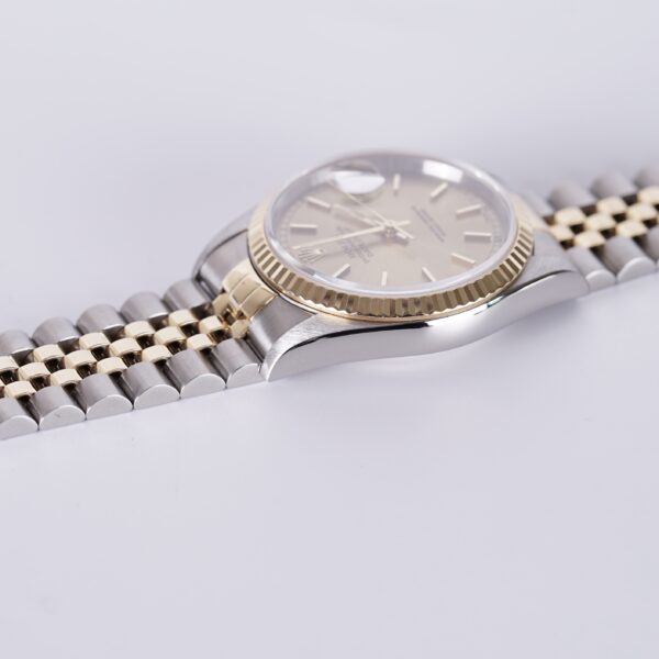 rolex-oyster-perpetual-datejust-champagne-16233-1995-full-set