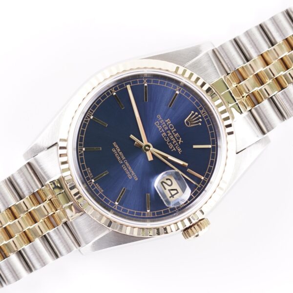 Rolex Oyster Perpetual Datejust 16233 Explore now!