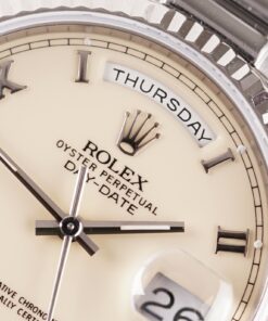 rolex-oyster-perpetual-day-date-creme-roman-18239-1990-2