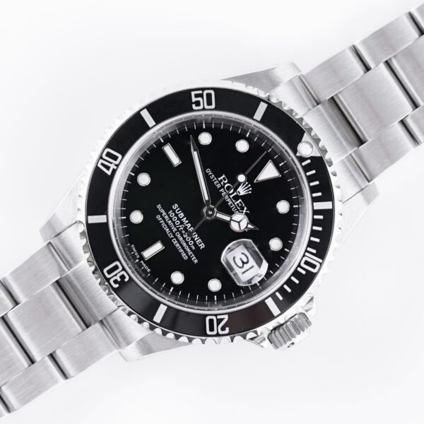 rolex-oyster-perpetual-submariner-black-16610-2002