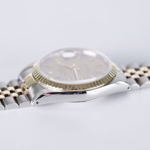 rolex-oyster-perpetual-datejust-champagne-tapestry-16233-1988-full-set