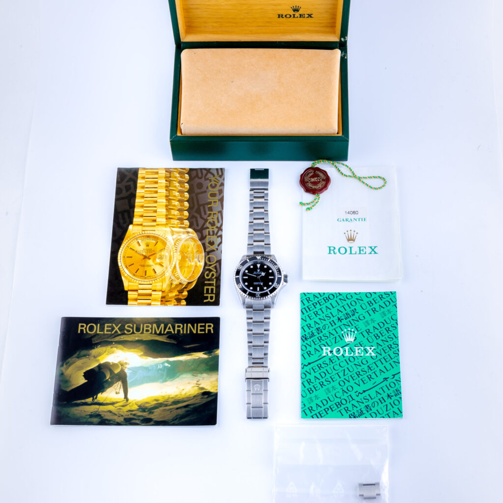 Rolex Submariner No-Date 14060M 2000 (Full Set) 15 Rolex Submariner 14060