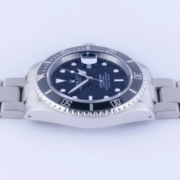 Rolex Submariner Date 16610
