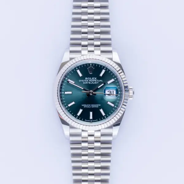 Rolex Datejust 126234 MINT