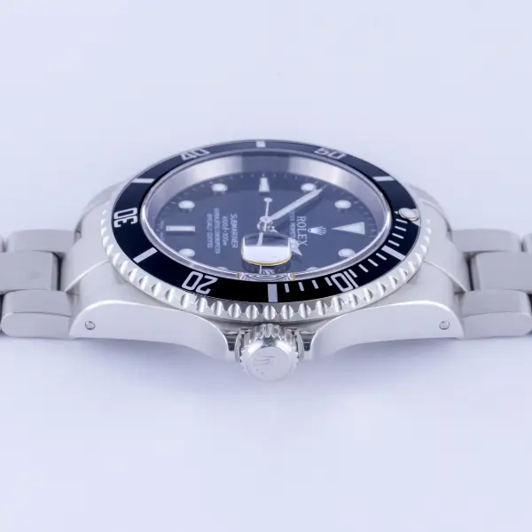 rolex-submariner-16610-6