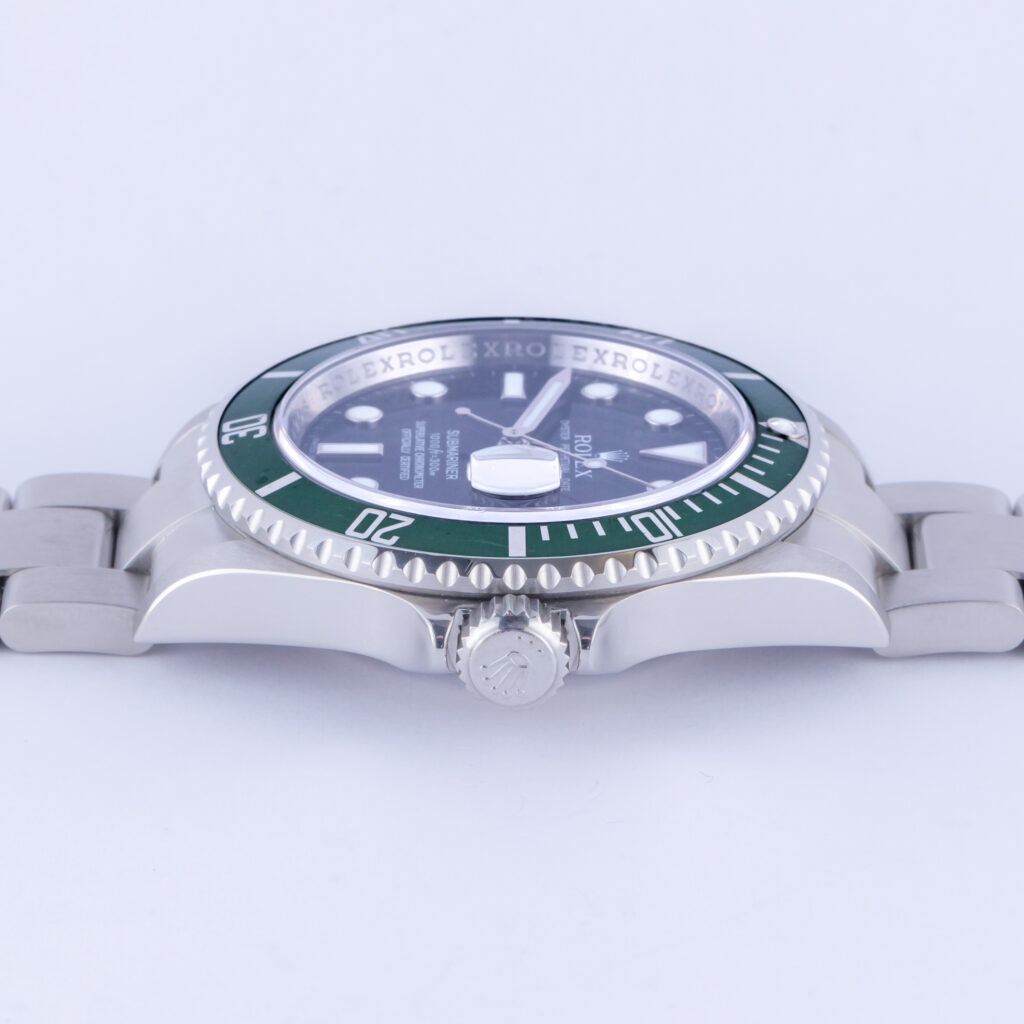 rolex-submariner-16610lv-2