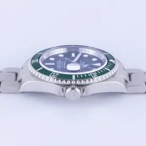 rolex-submariner-16610lv-2