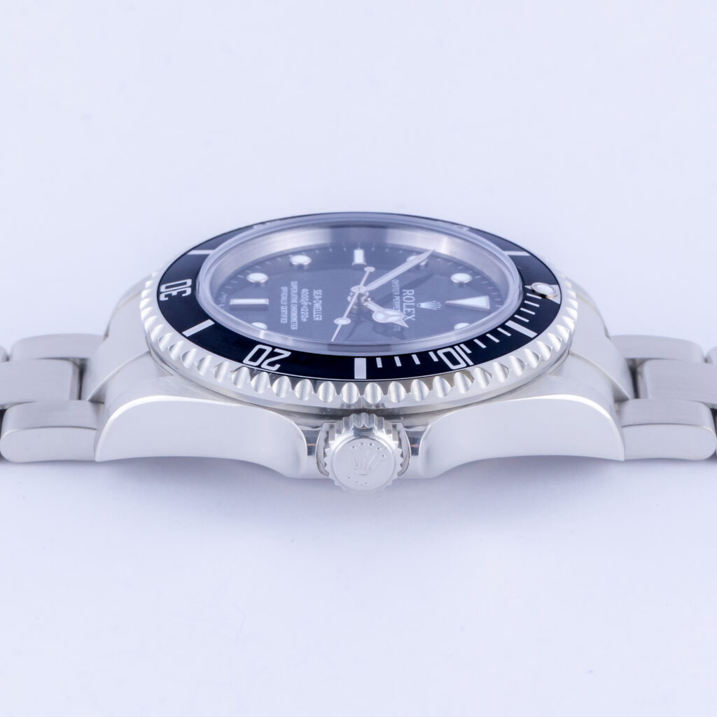 Rolex Sea-Dweller Black 16600 2006/2007 (Full Set) 13 rolex-sea-dweller-16600-5