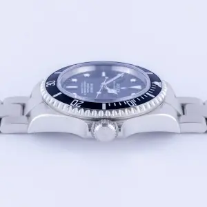 rolex-sea-dweller-16600-5