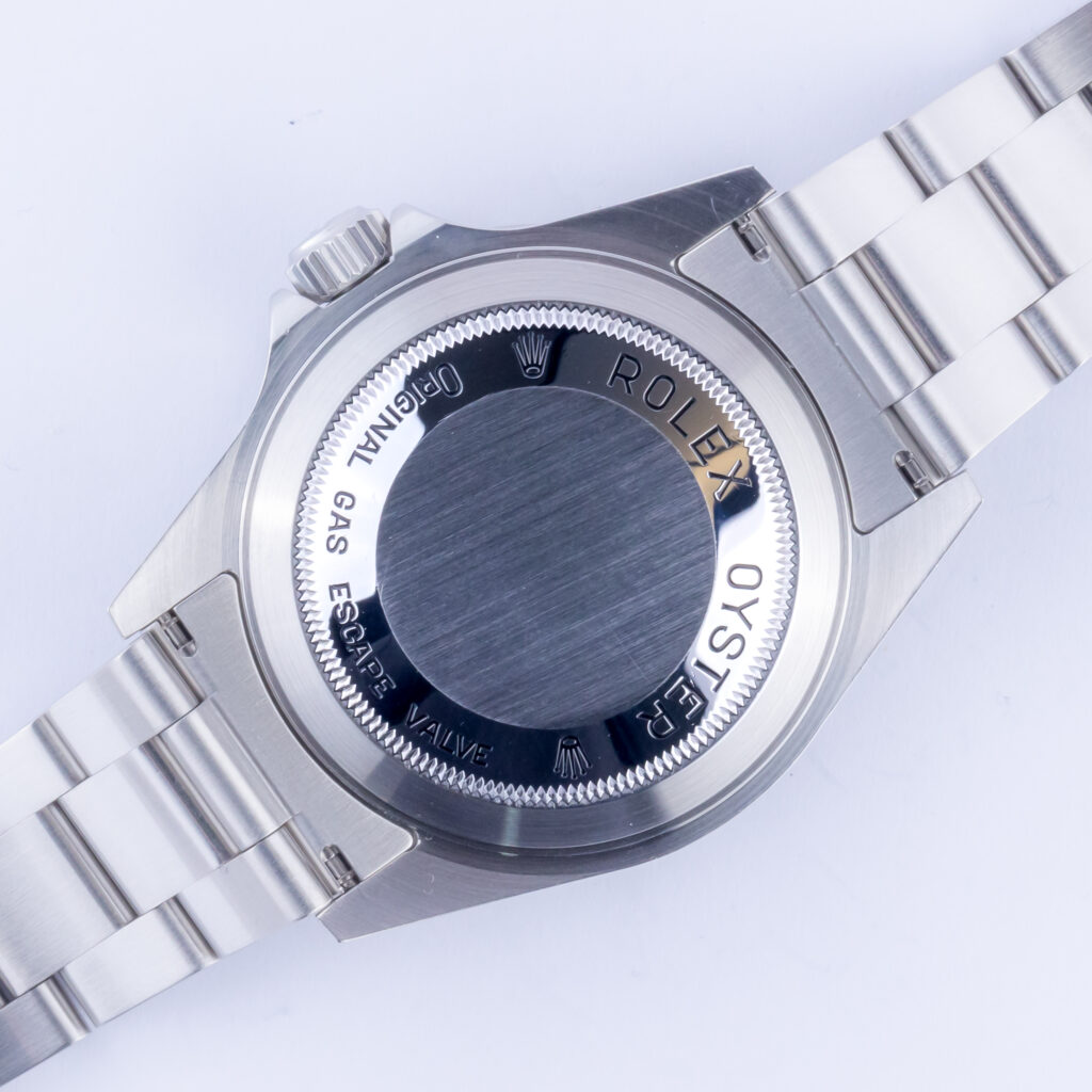 Rolex Sea-Dweller Black 16600 2006/2007 (Full Set) 11 rolex-sea-dweller-16600-5