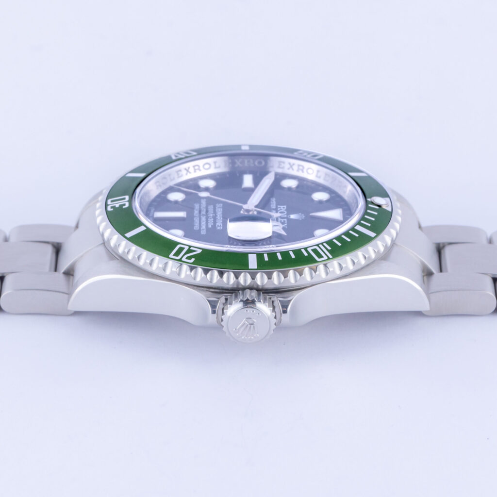 rolex-submariner-16610lv-3