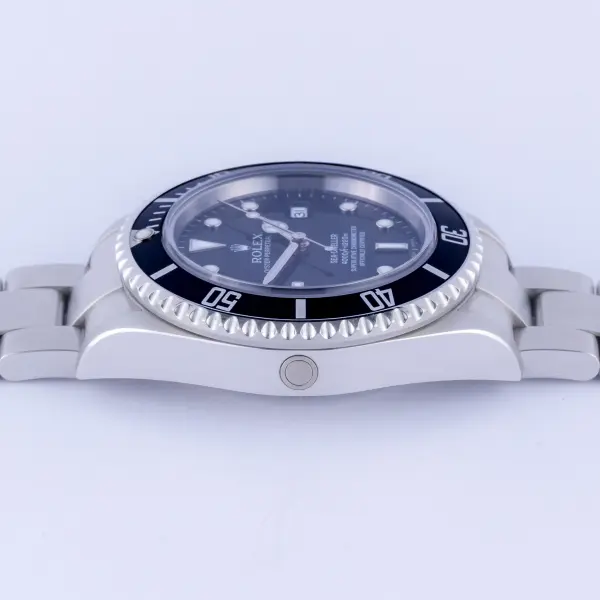 rolex-sea-dweller-16600-7
