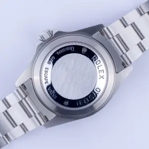 rolex-sea-dweller-16600-7