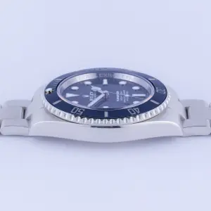 rolex-submariner-no-date-124060