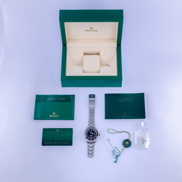 rolex-submariner-no-date-124060