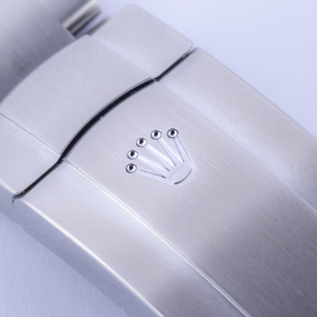 rolex-oyster-perpetual-124300-4