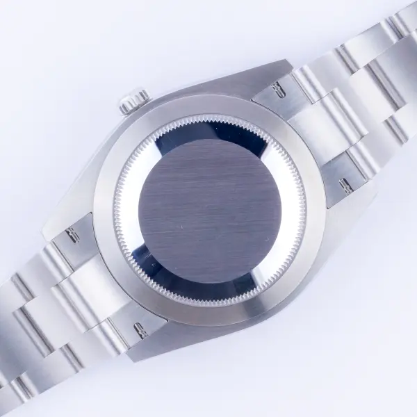 rolex-oyster-perpetual-124300-4
