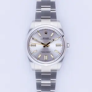 rolex-oyster-perpetual-124300-2