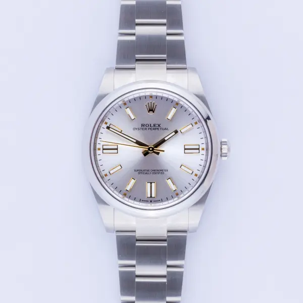 rolex-oyster-perpetual-124300-2