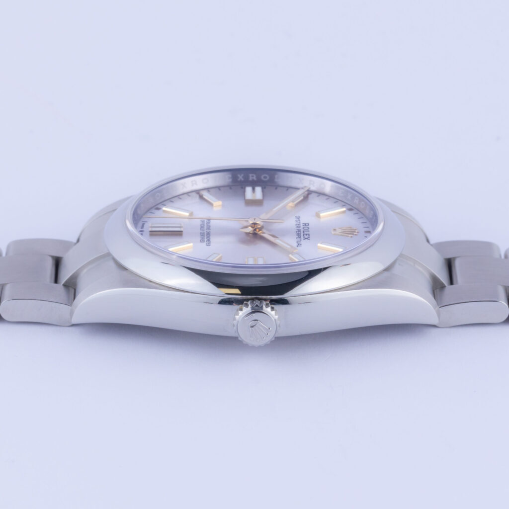 rolex-oyster-perpetual-124300-2
