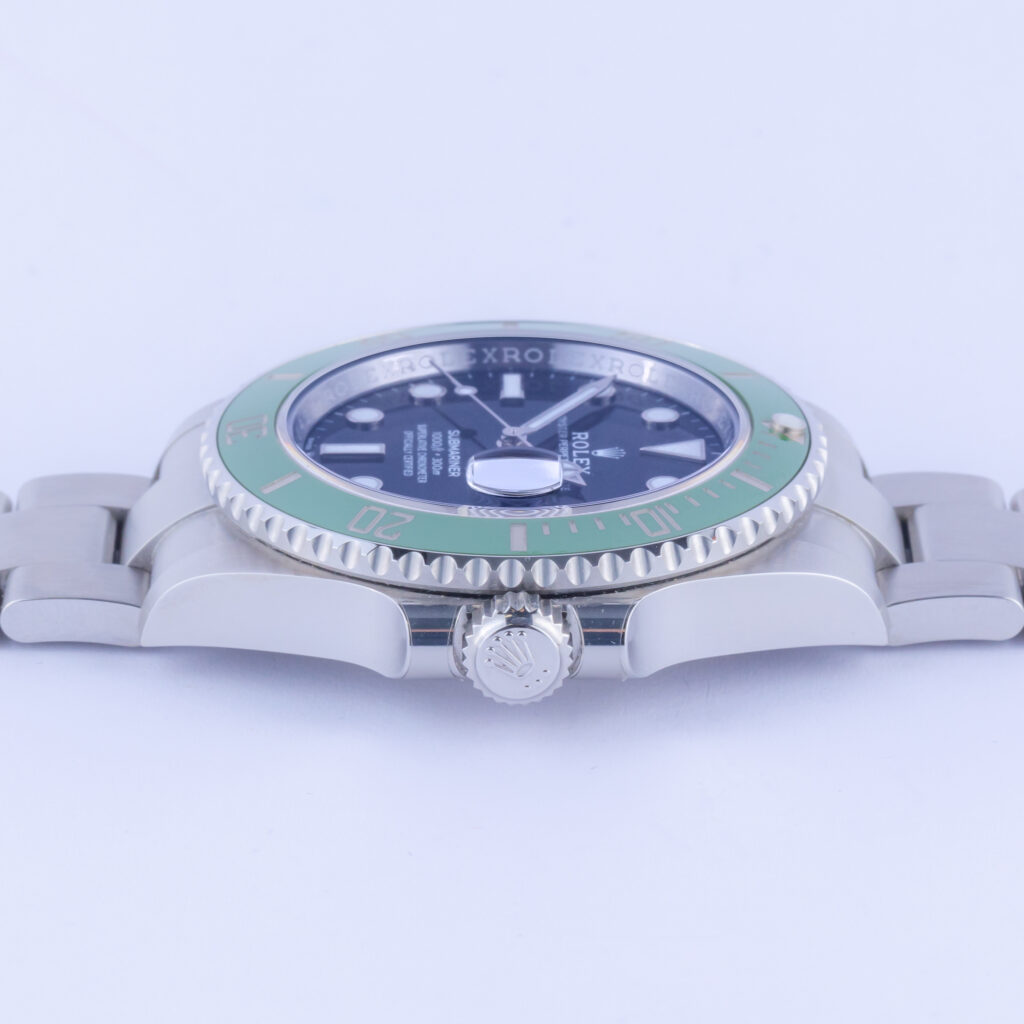 Rolex Submariner Starbucks 126610LV 2024 (Full Set) 13 rolex-submariner-126610lv