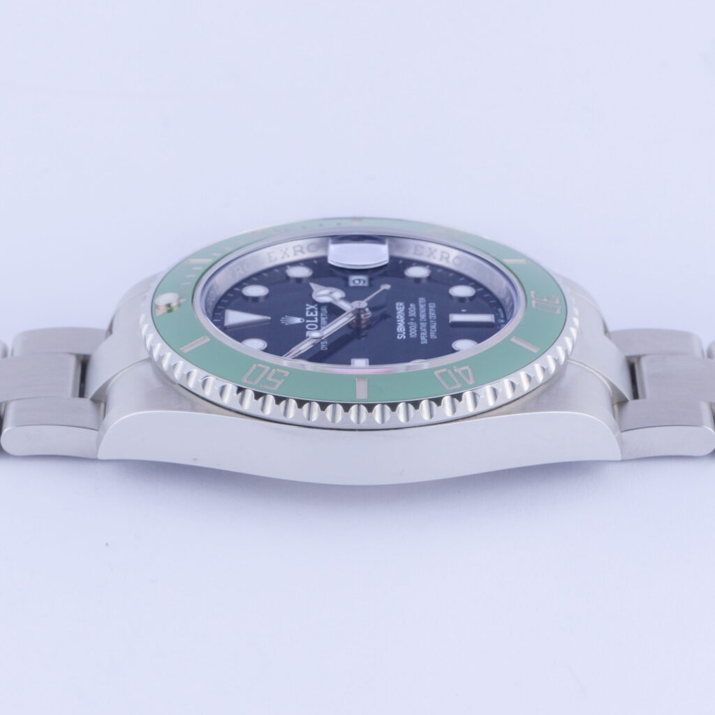 rolex-submariner-126610lv-3