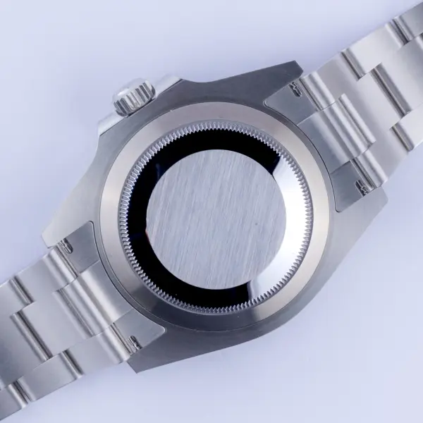 rolex-submariner-126610lv-3