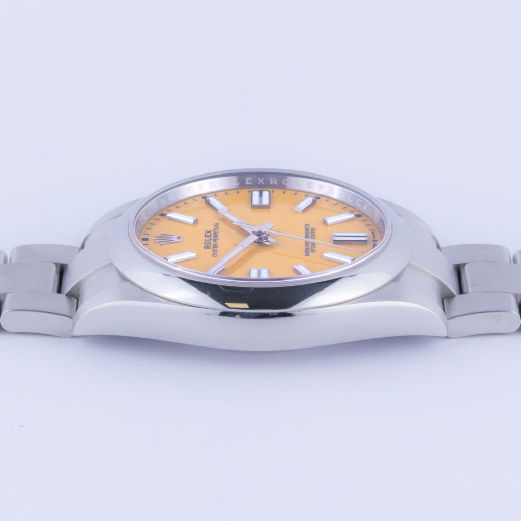 rolex-oyster-perpetual-124300-3