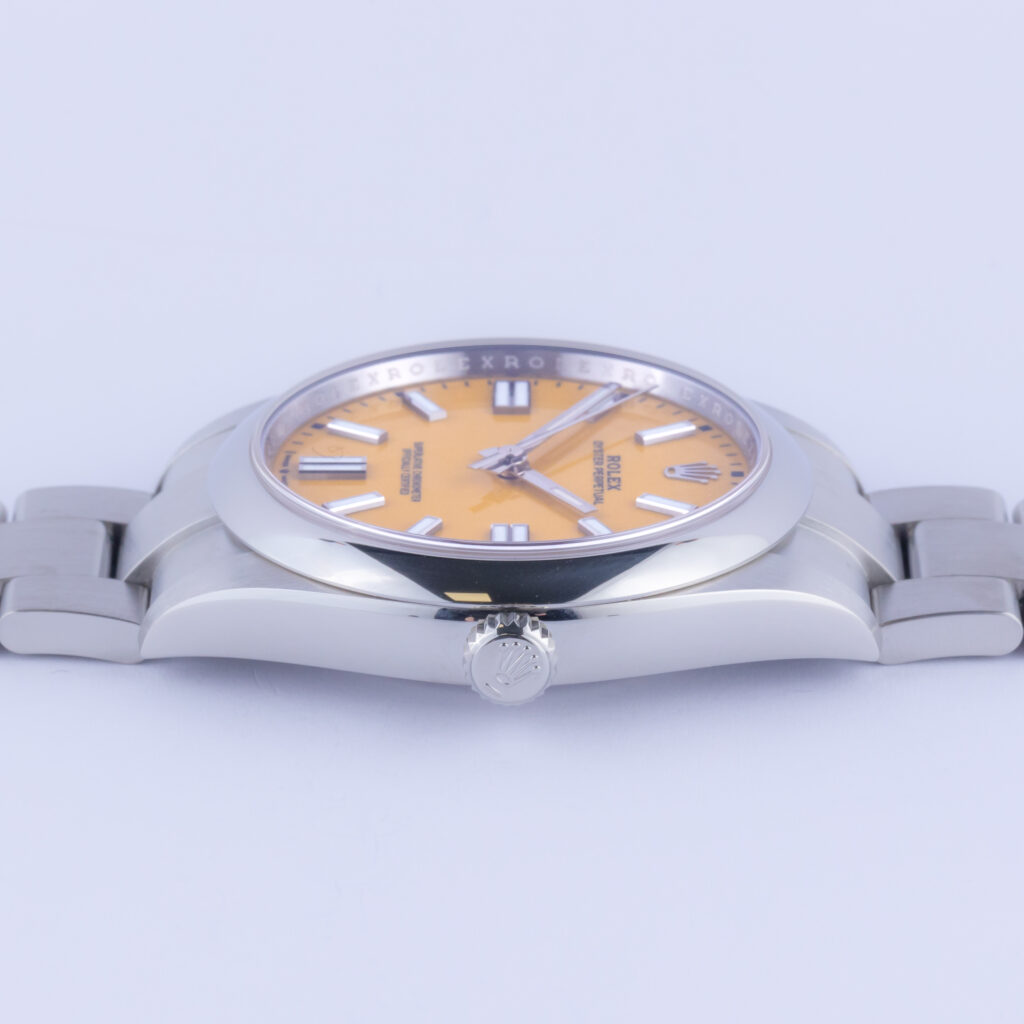 rolex-oyster-perpetual-124300-3