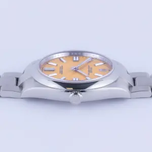 rolex-oyster-perpetual-124300-3