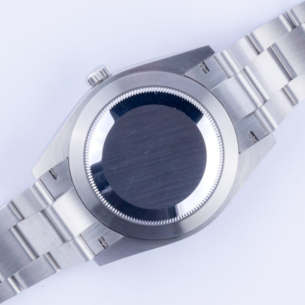 rolex-oyster-perpetual-124300-3