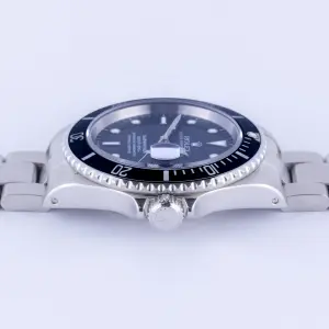 rolex-submariner-16610-11
