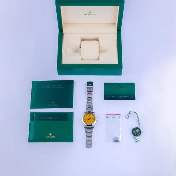 rolex-oyster-perpetual-124300-3