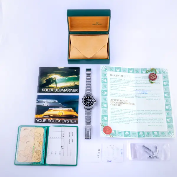 Rolex Submariner Date Tropical "Zorro" Dial 168000 1988 (Full Set) - Image 9