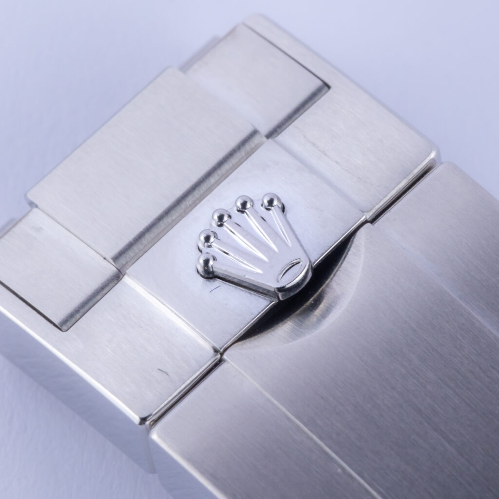 rolex-submariner-126610ln-4