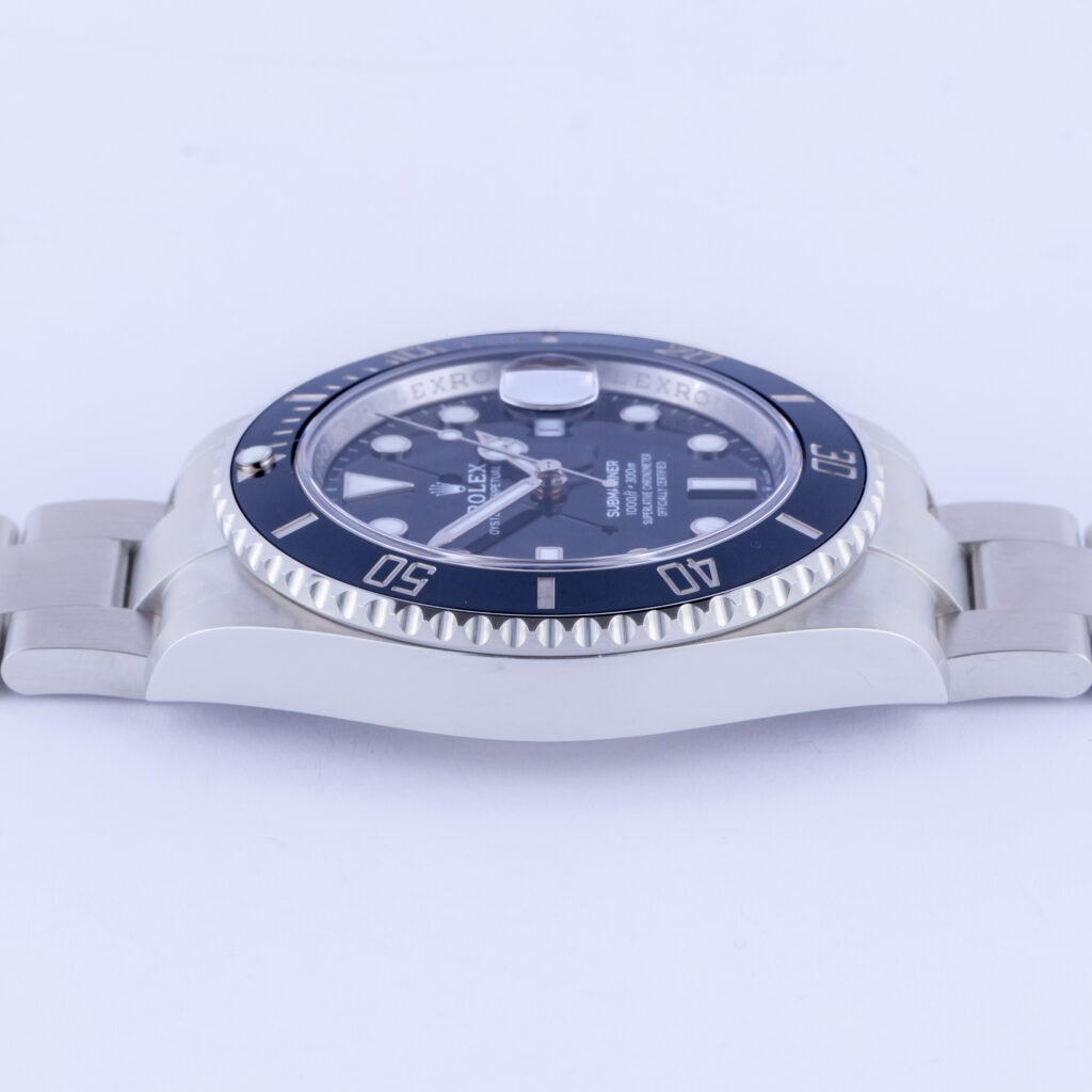 rolex-submariner-126610ln-4