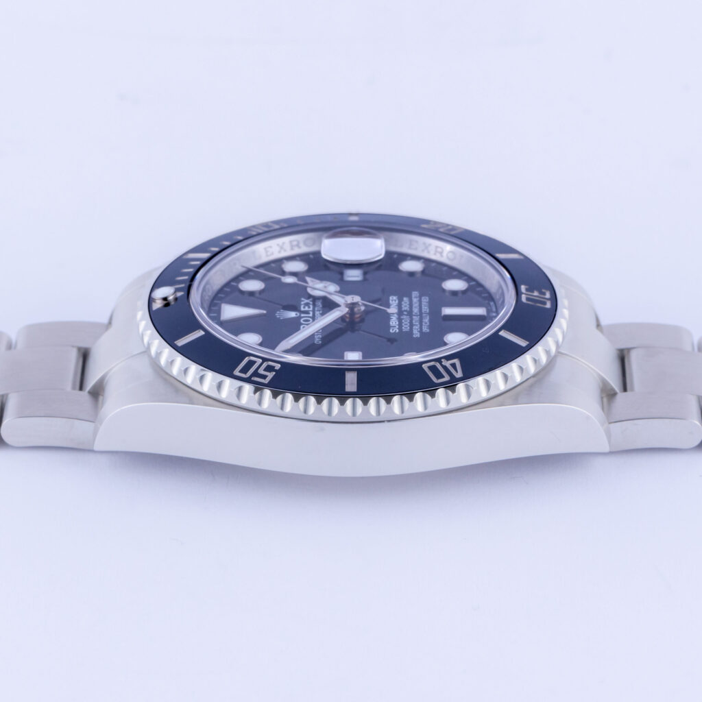 rolex-submariner-126610ln-4
