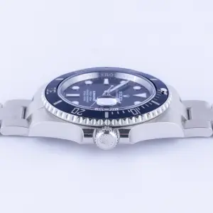 rolex-submariner-126610ln-4