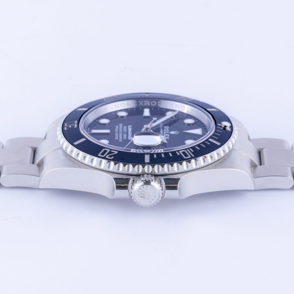 rolex-submariner-126610ln-4