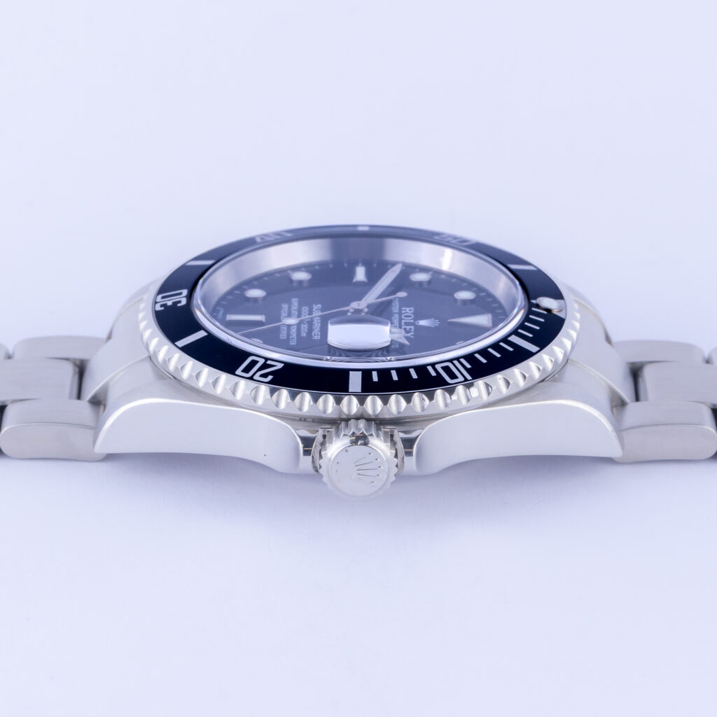 rolex-submariner-16610-17