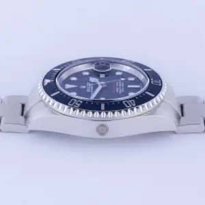 rolex-sea-dweller-126600-2