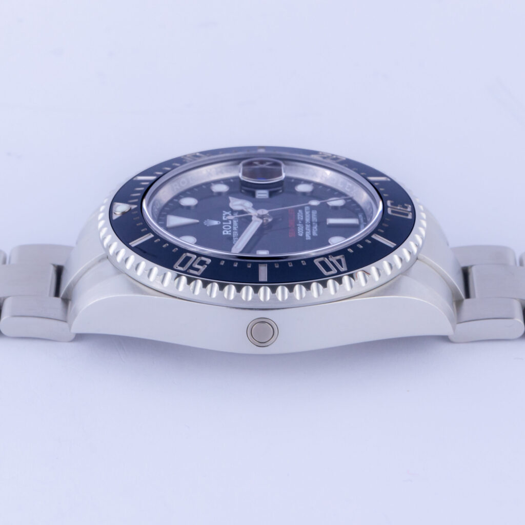 rolex-sea-dweller-126600-2
