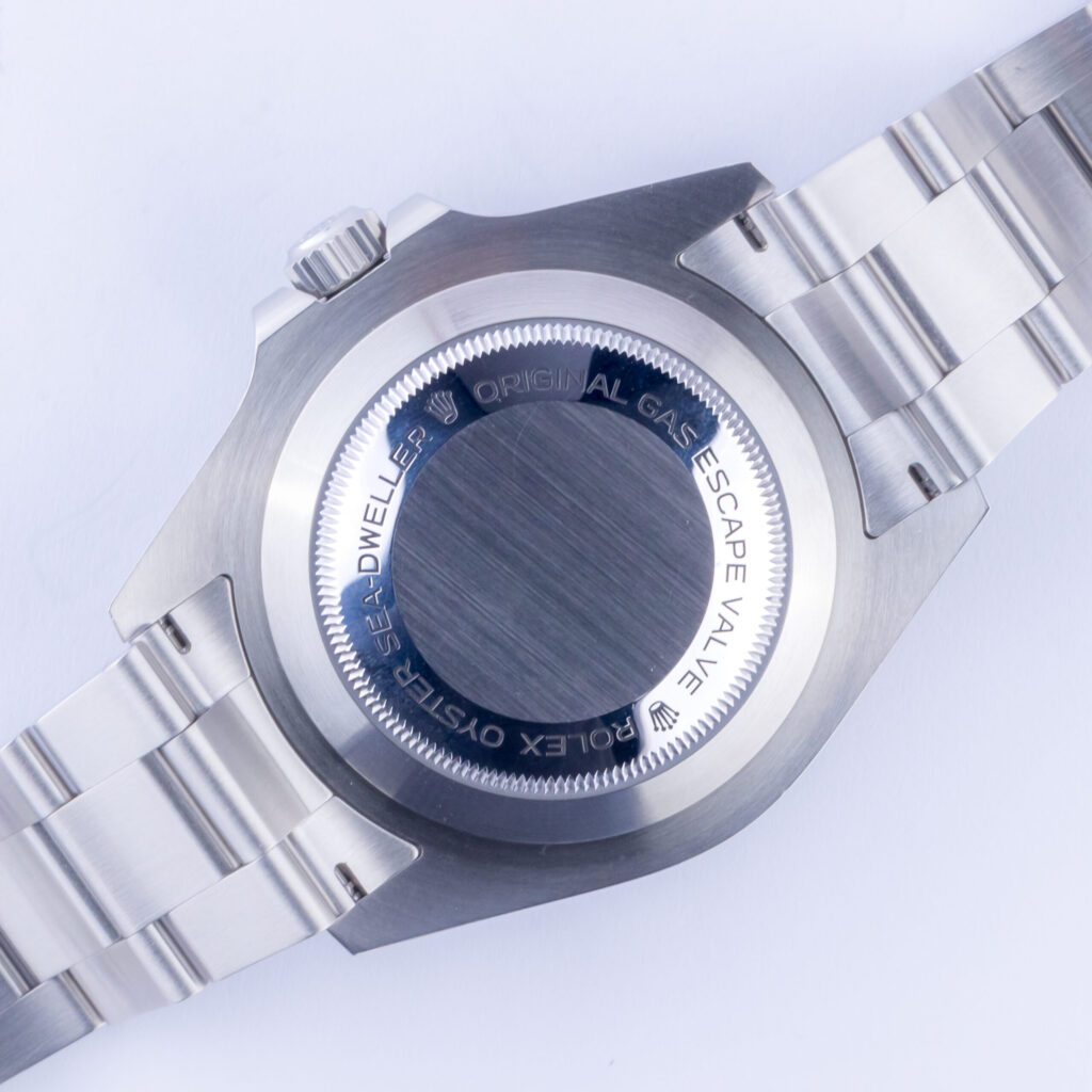 rolex-sea-dweller-126600-2