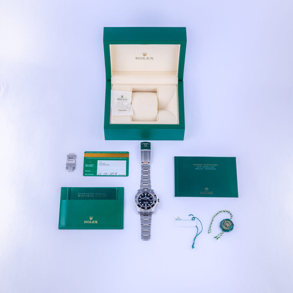 rolex-sea-dweller-126600-2