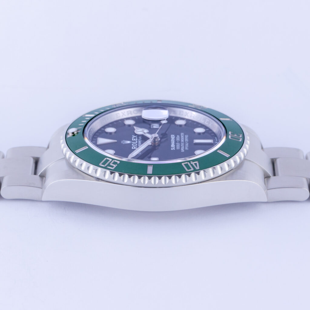 rolex-submariner-126610lv-4