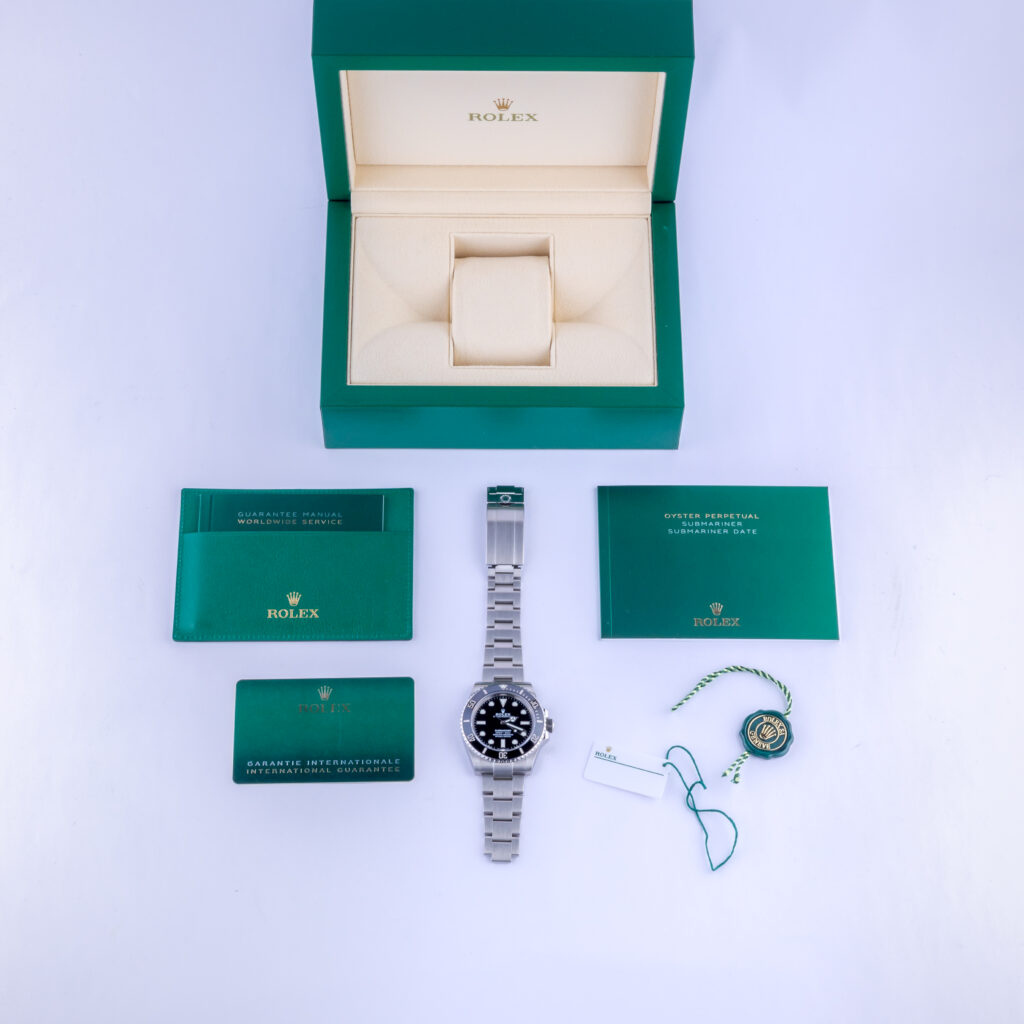 rolex-submariner-124060-2